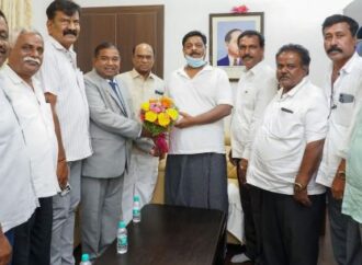 ಸಚಿವರ ಬೇಟಿಯಾದ ಜಯದೇವ ನಿರ್ದೇಶಕ ಡಾ. ಬಿ. ದಿನೇಶ್