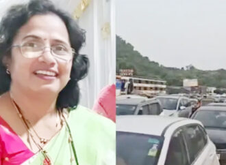 భారీ ట్రాఫిక్‌ జామ్‌ – అంబులెన్స్‌లోనే పోయిన ప్రాణం