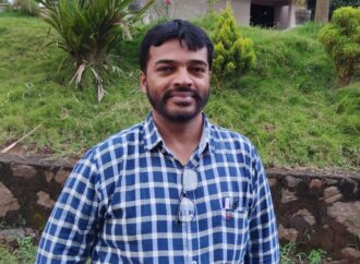 9 ఏళ్లు జైళ్లో పెట్టారు.. రూ.9 కోట్లు ఇవ్వండి